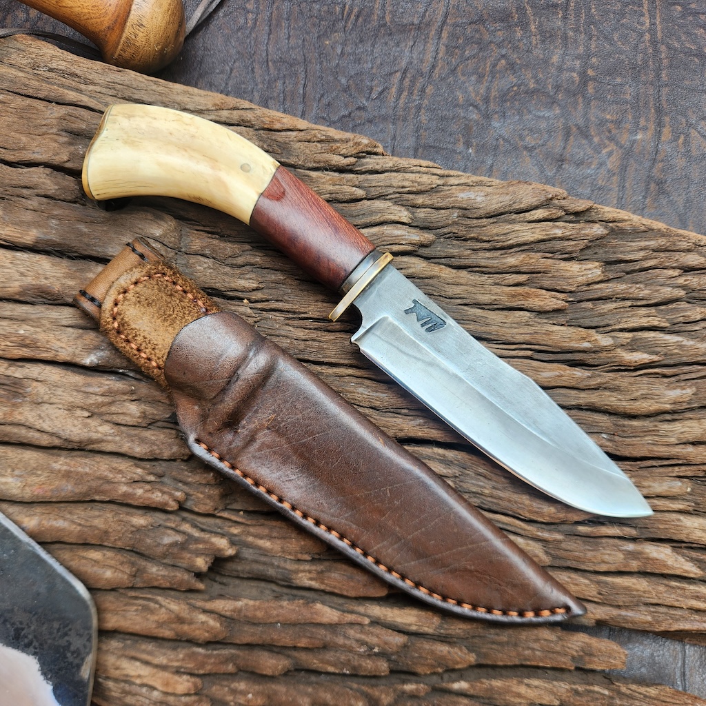 Handcrafted knife with leather sheath