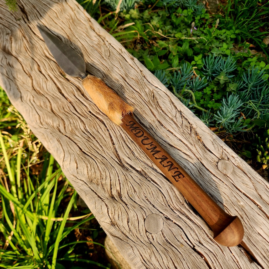 Bushcraft knife